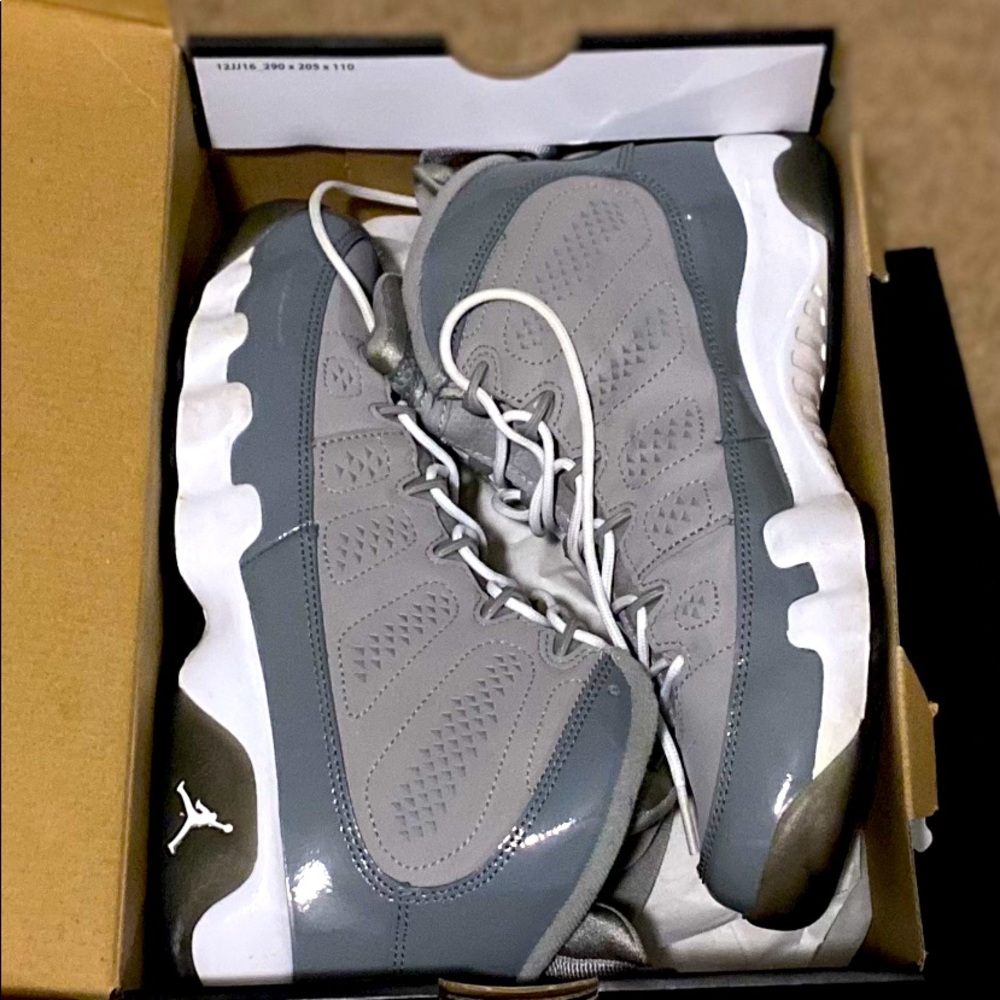 Jordan 9 Retros Cool greys size 7Y
